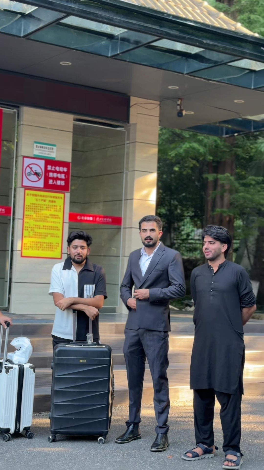 @Dr Asad Sher 🇨🇳🇵🇰