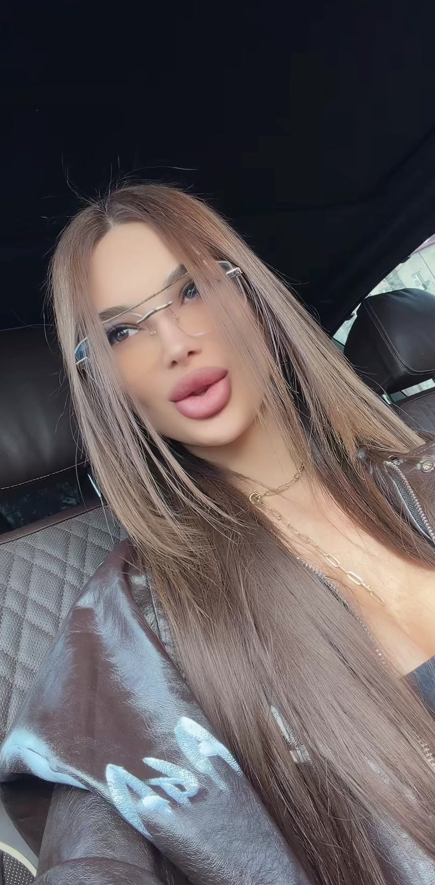 @Vika Khartchamadze💫