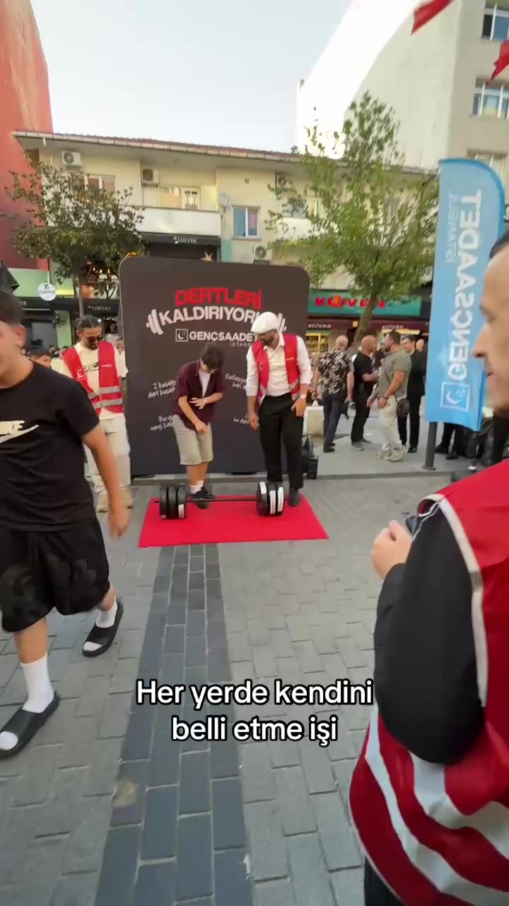 @çisemm