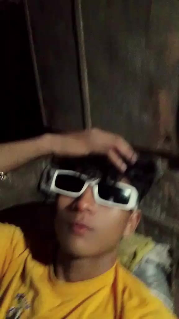 @Ay idol Rogie