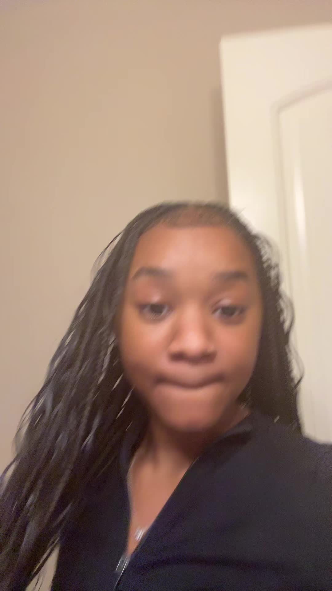 @sneakytayshh