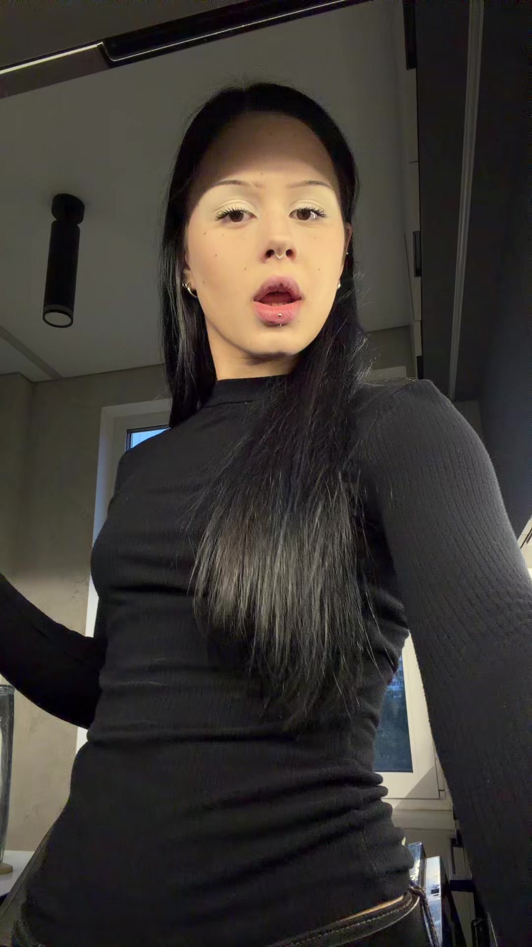@МАКУКА