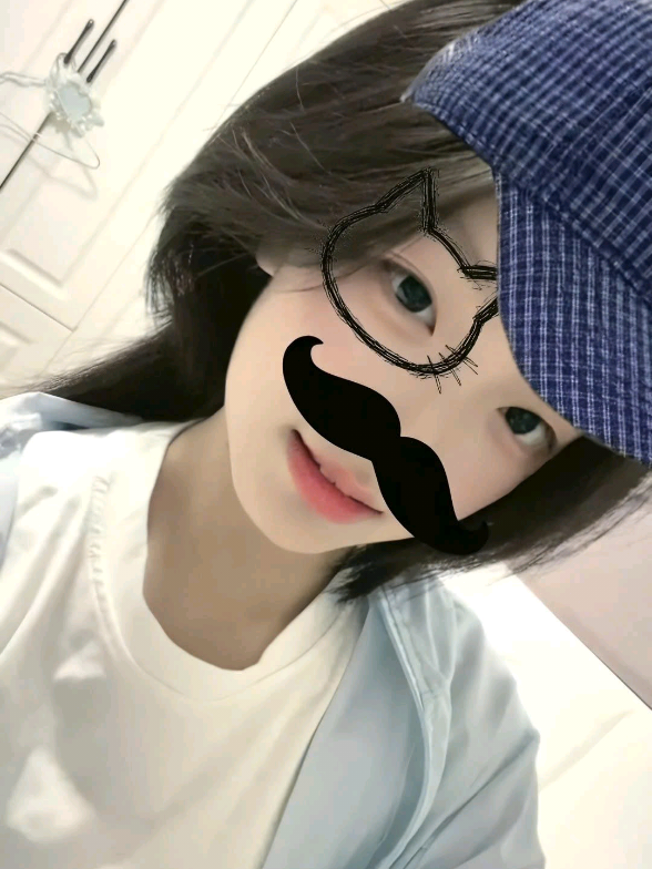 @𝑳𝒊𝒏𝒉𝑳𝒖𝒏𝒈