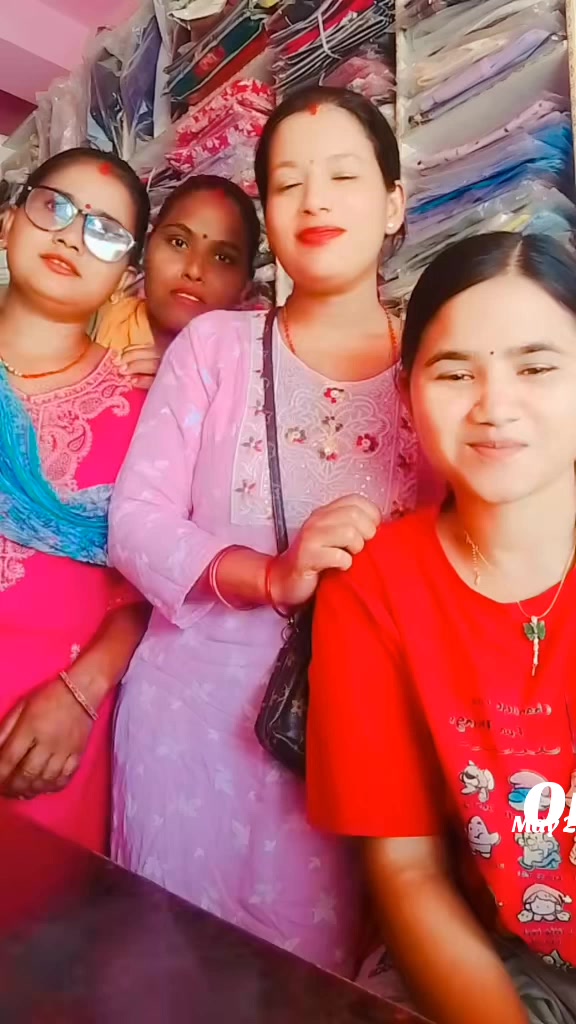@Roshani KC💞