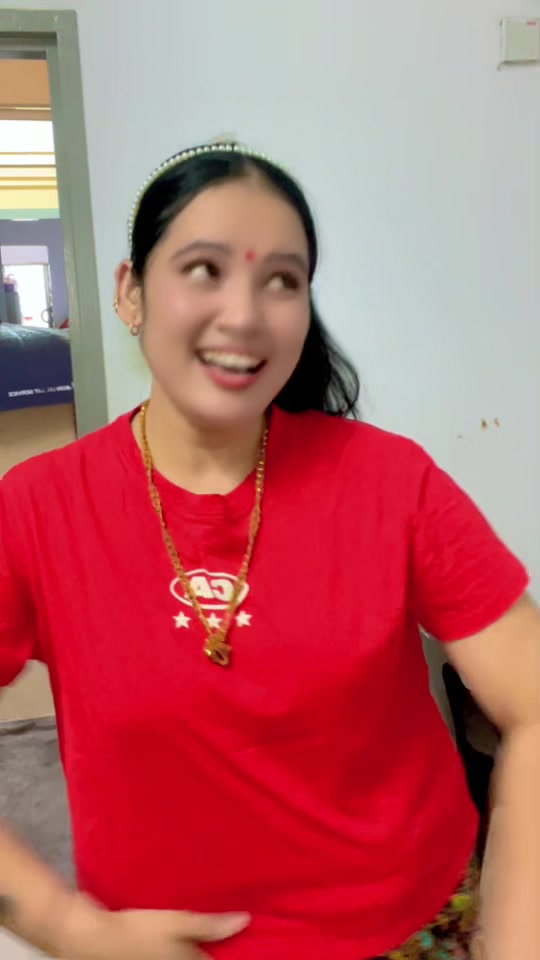 @देबीका माइली बुहारी
