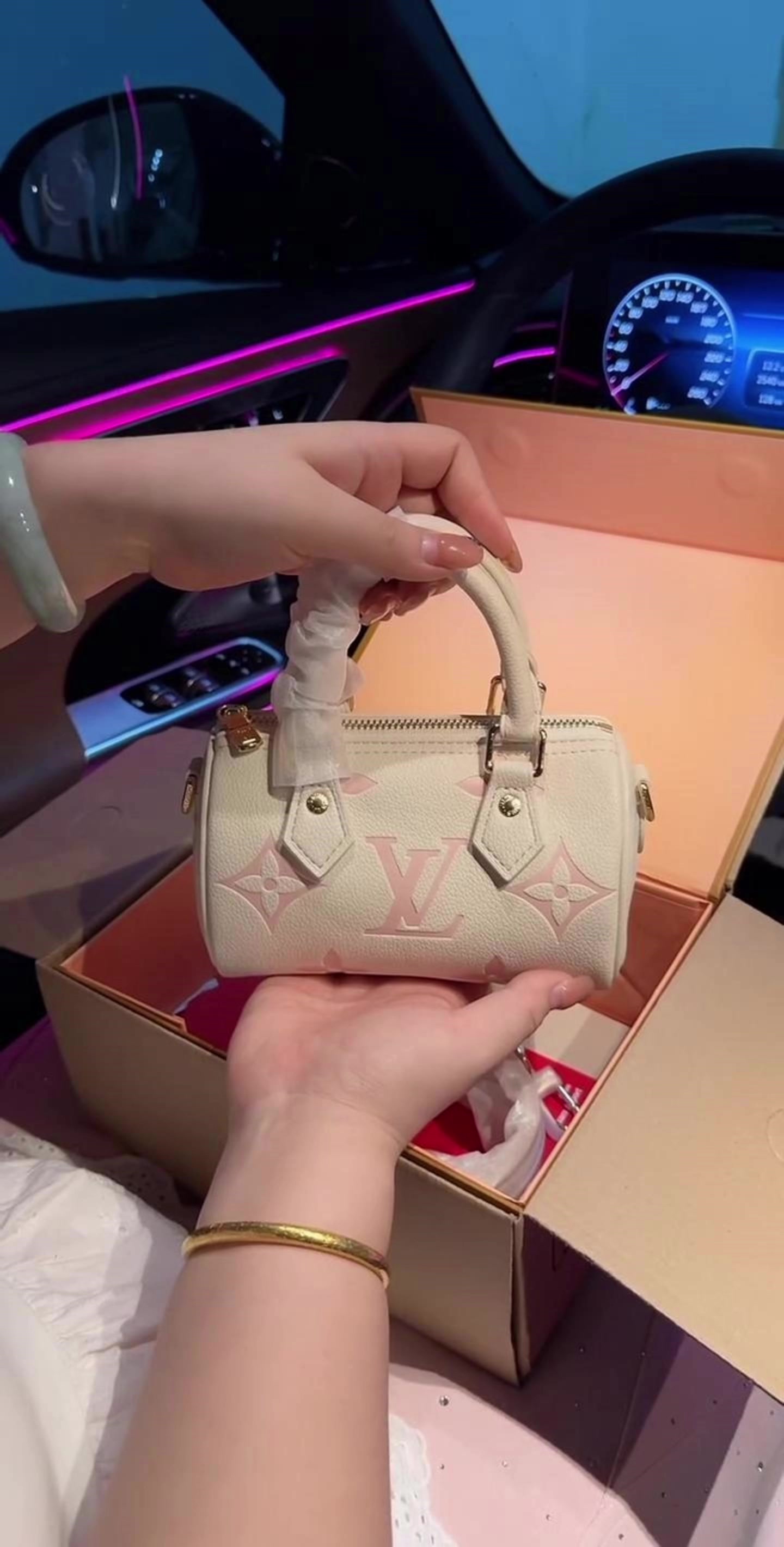 @한서진