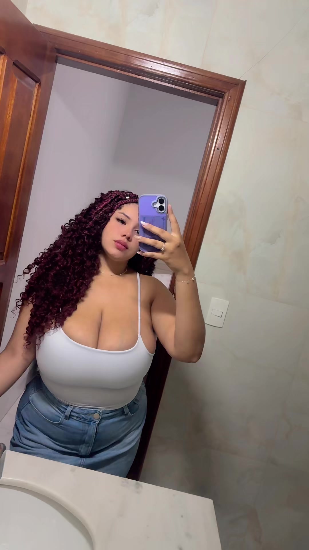 @Thays_j.f