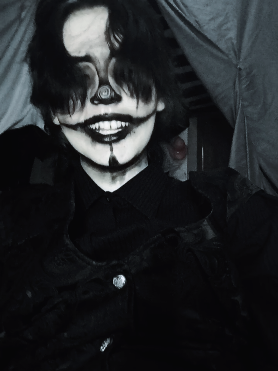 @UrFavGhoul