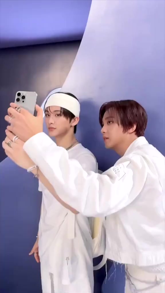 @𝐰𝐢𝟗𝟐 🐻&hearts;