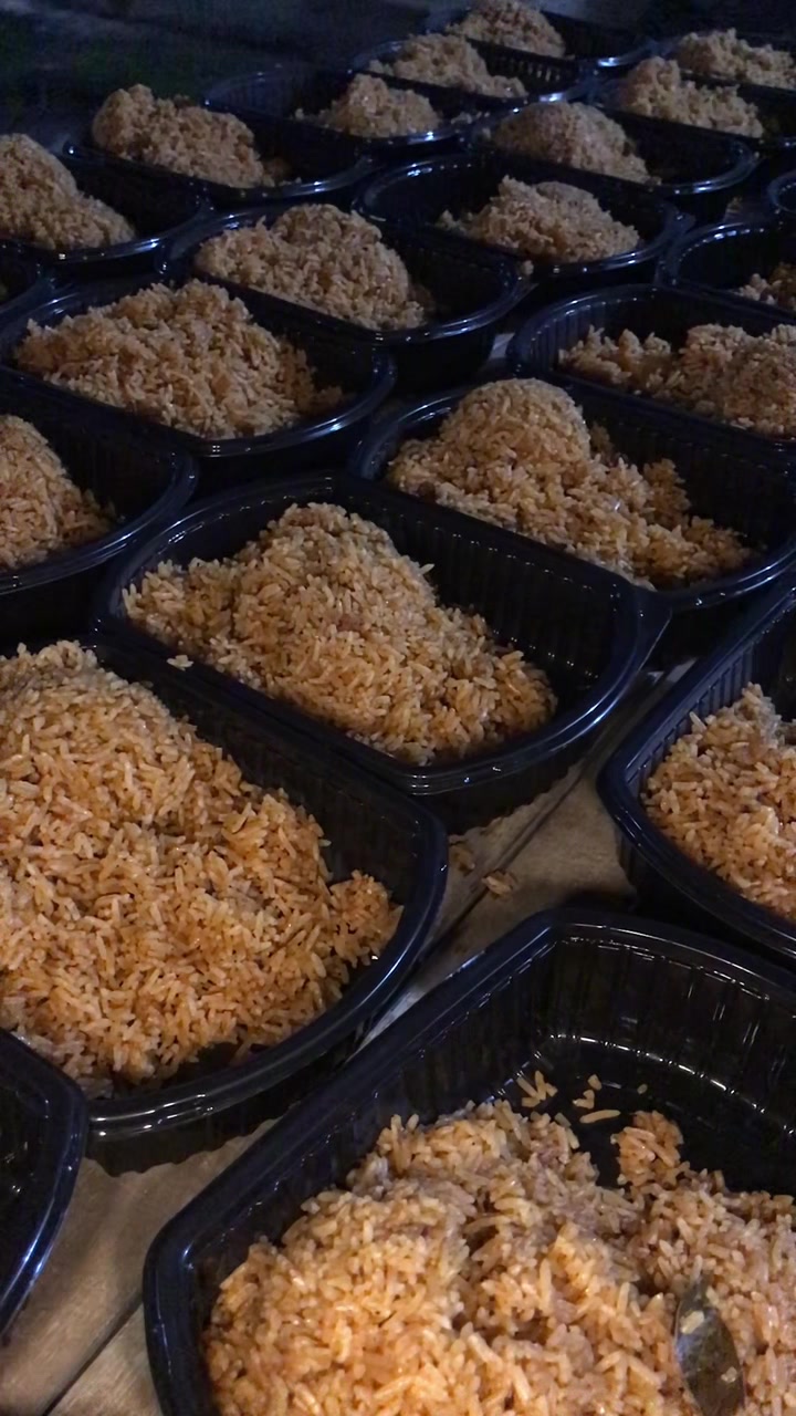 @FOOD VENDOR IN KUMASI