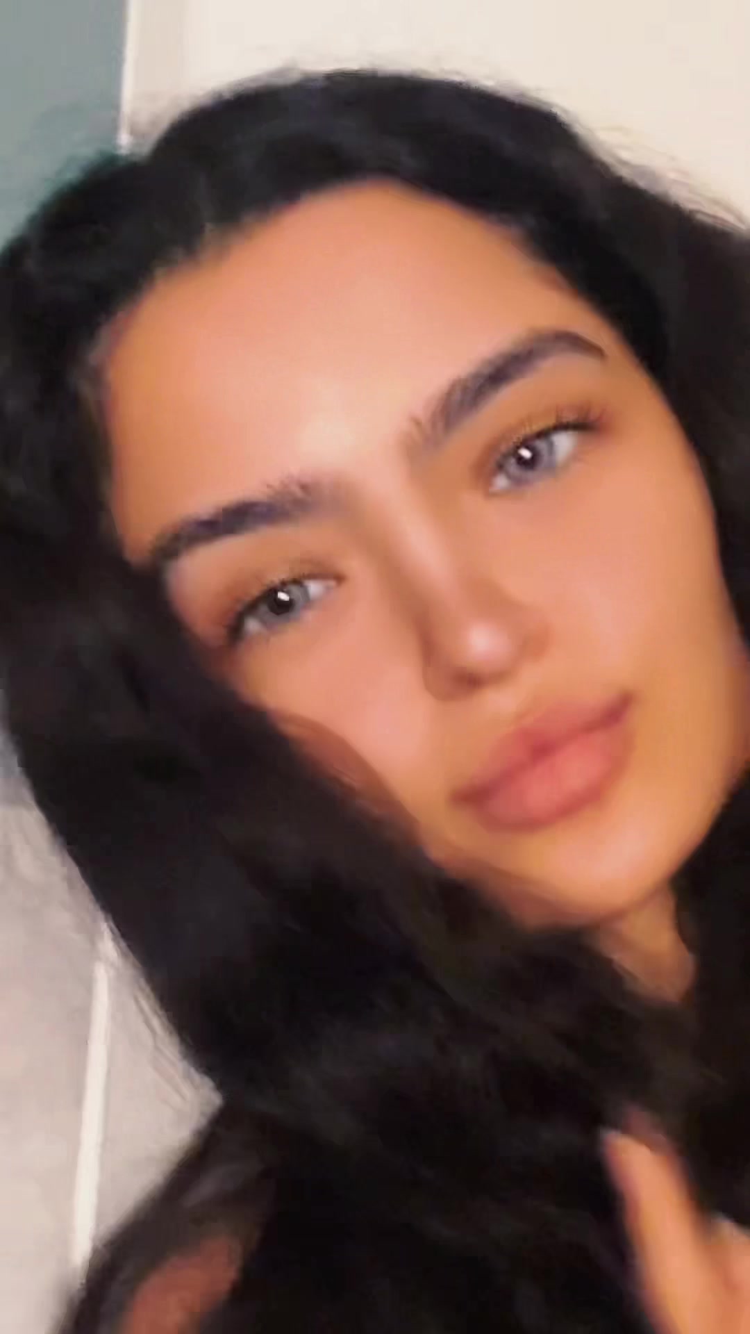 @Angelica_25