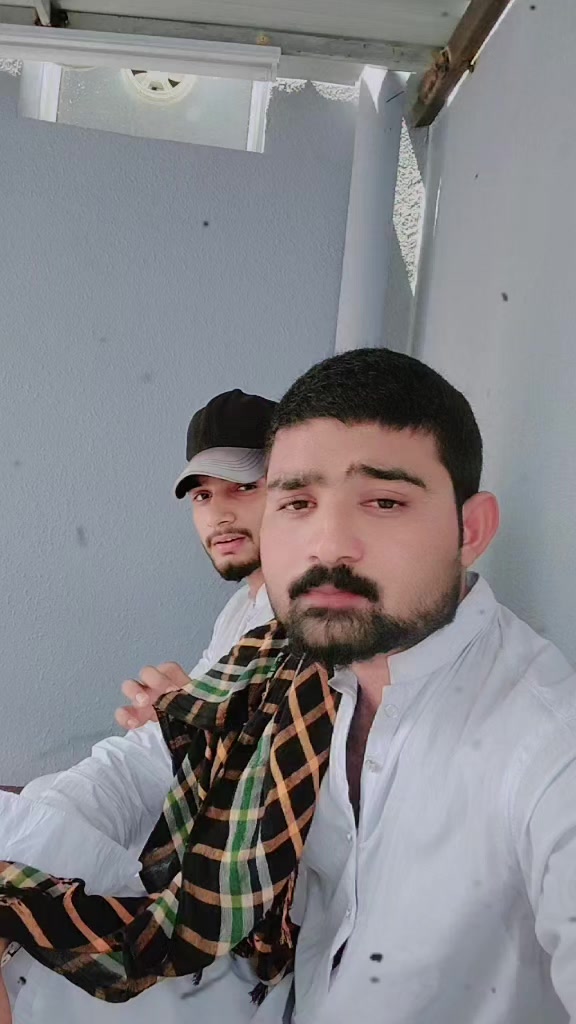 @Nafees23/10R