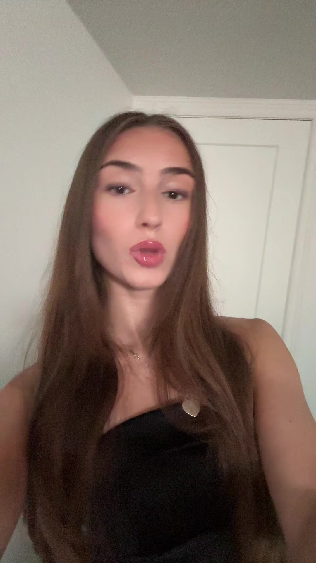 @ella