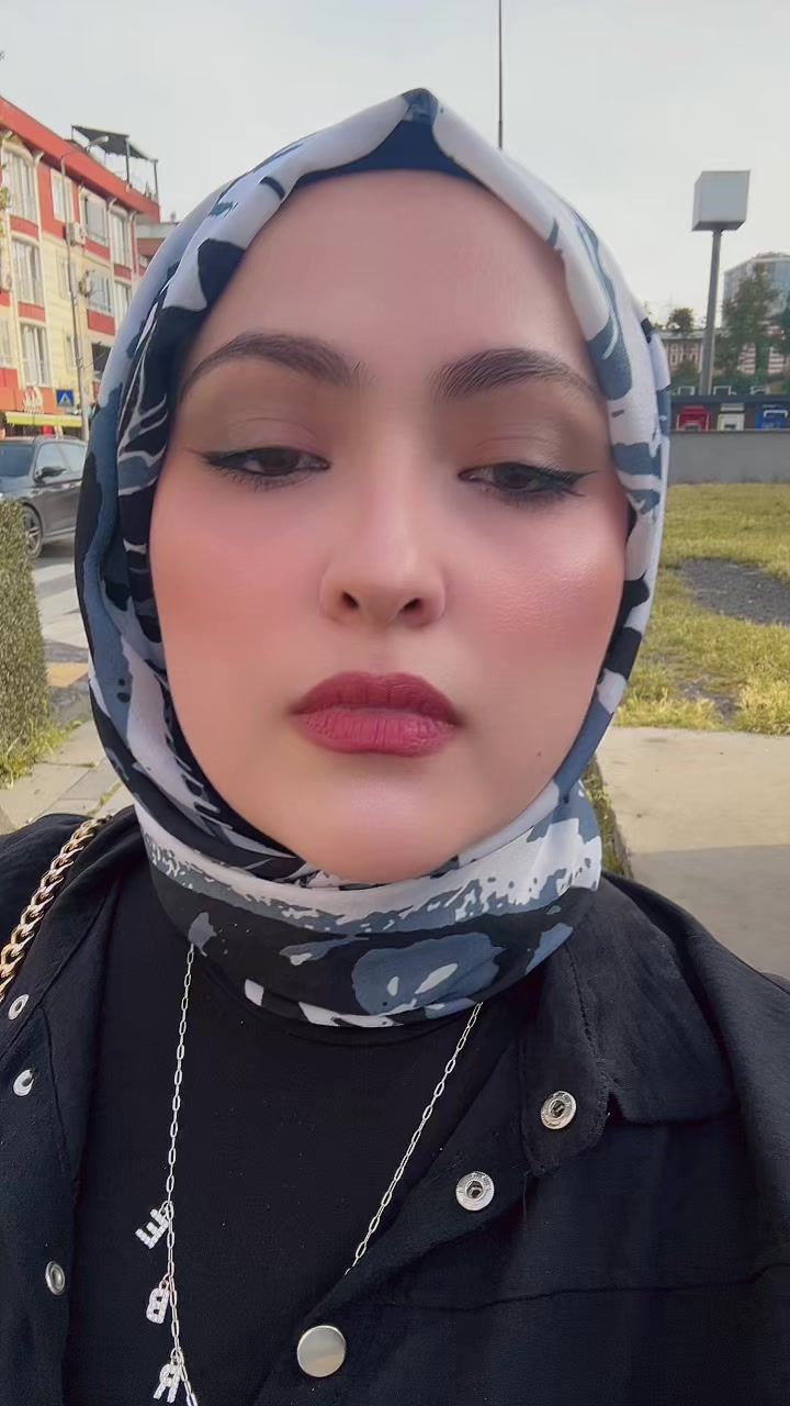 @Ebru