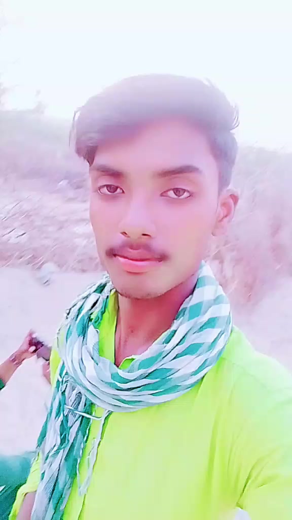 @فوزیا۔ ۔۔۔۔۔۔سومرو۔۔