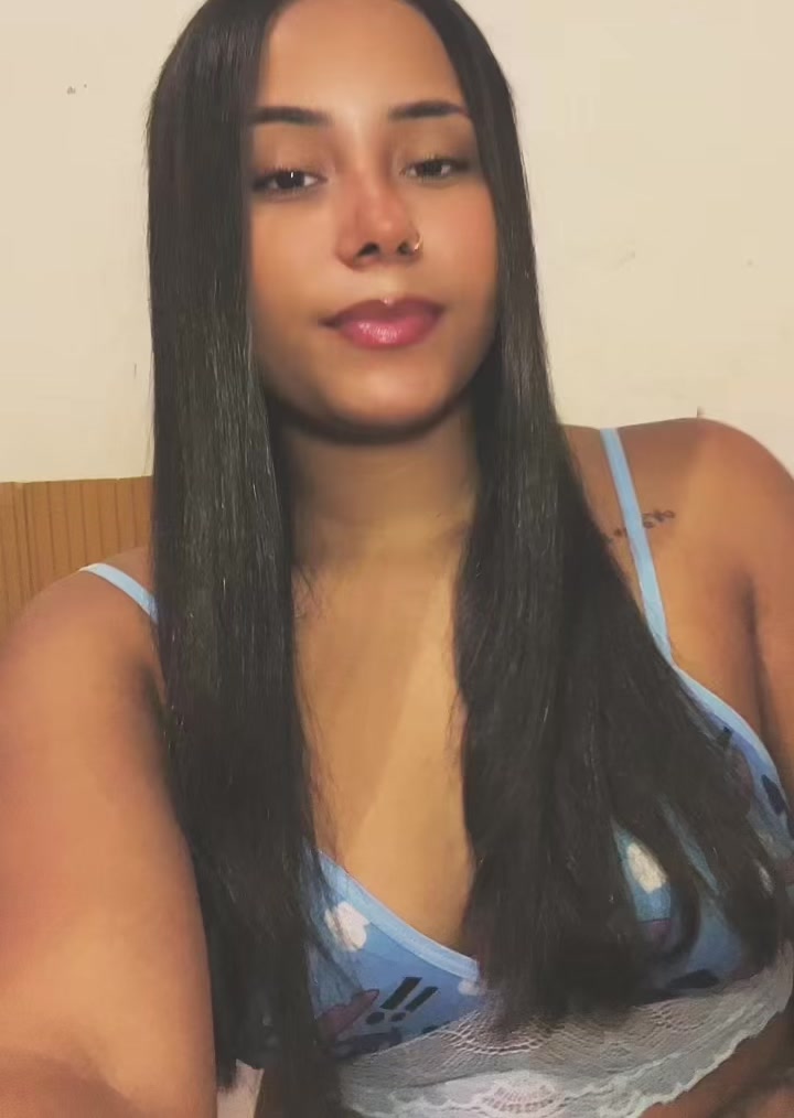 @itsnaraelle