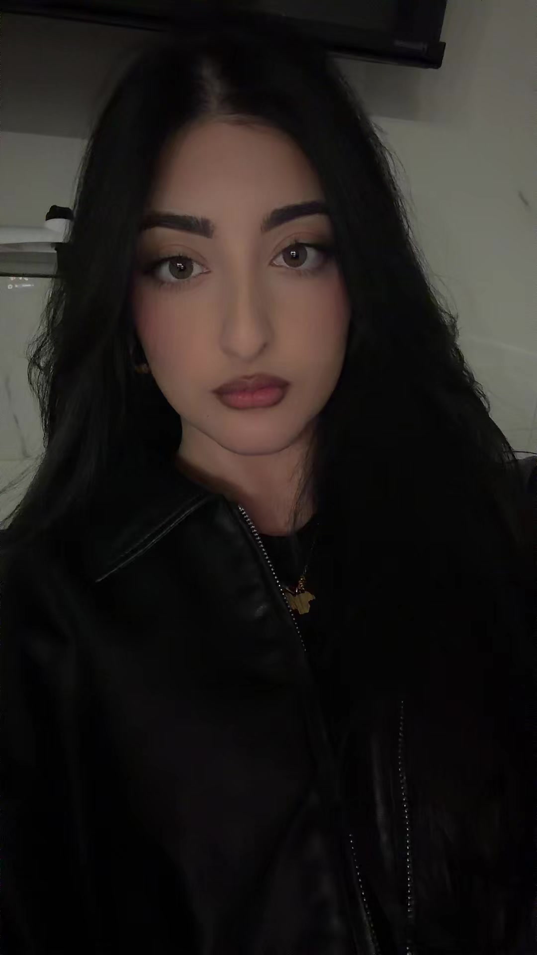 @𝐴𝑙𝑖𝑠ℎ𝑏𝑎 𝑇𝑎𝑟𝑖𝑞💜