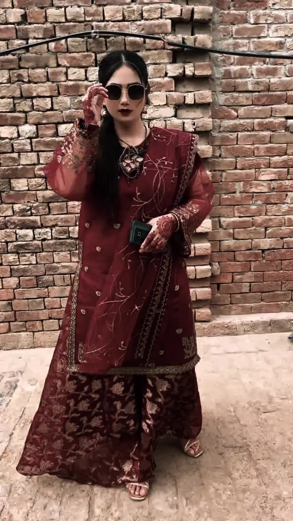 @Rubinajani