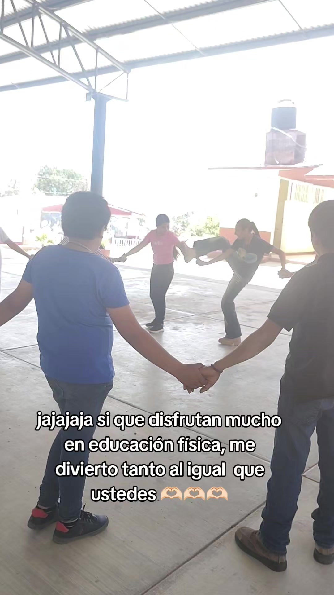 @Una Maestra For&aacute;nea