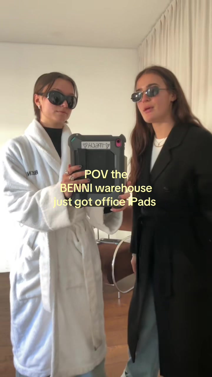 @BENNI.