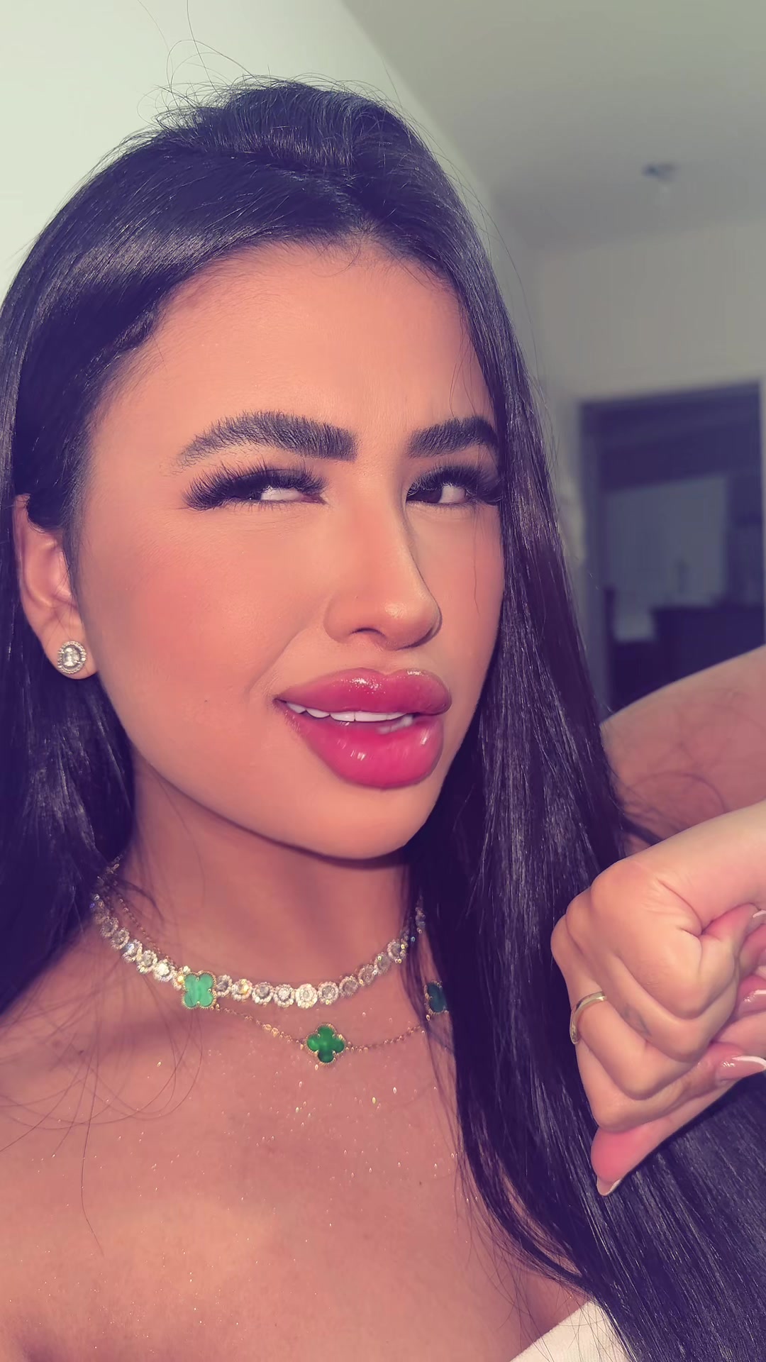 @thaiiiiisousaa