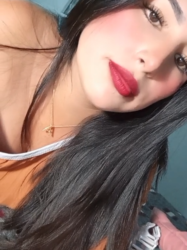 @tu loquita 😏