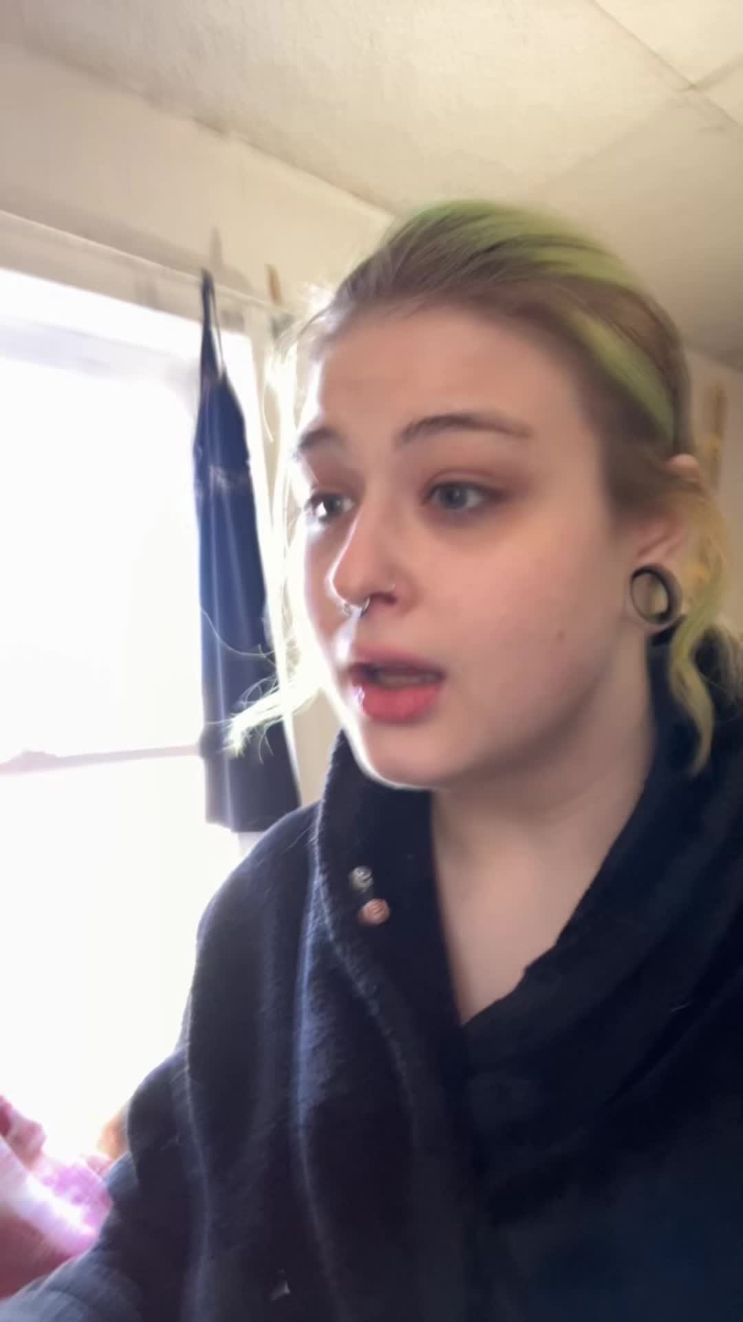 @Vomit