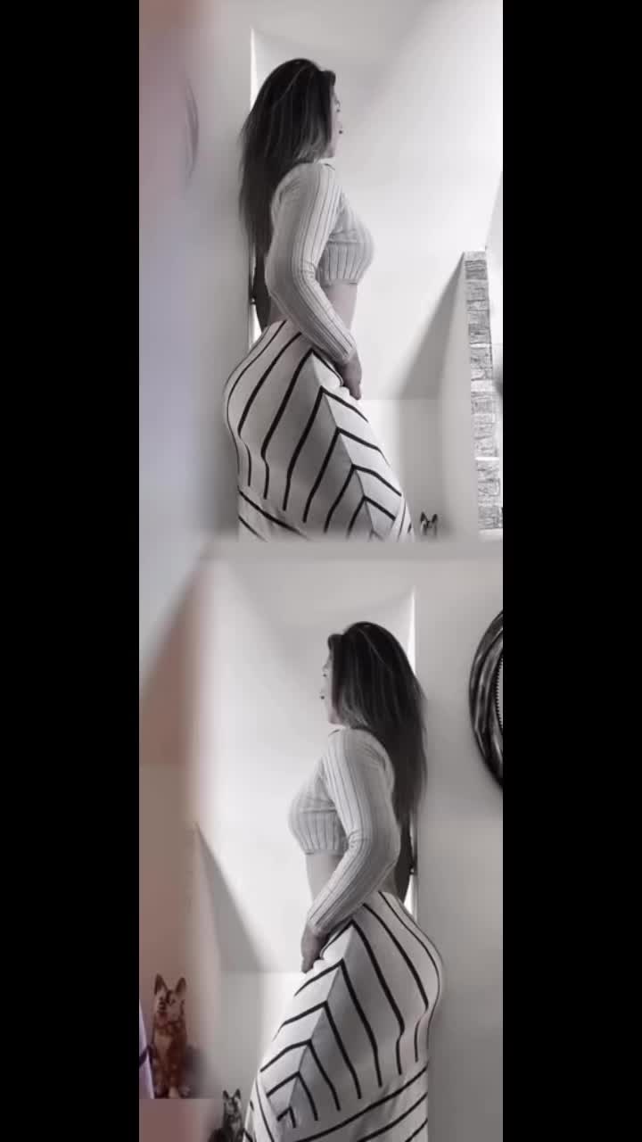 @daniela