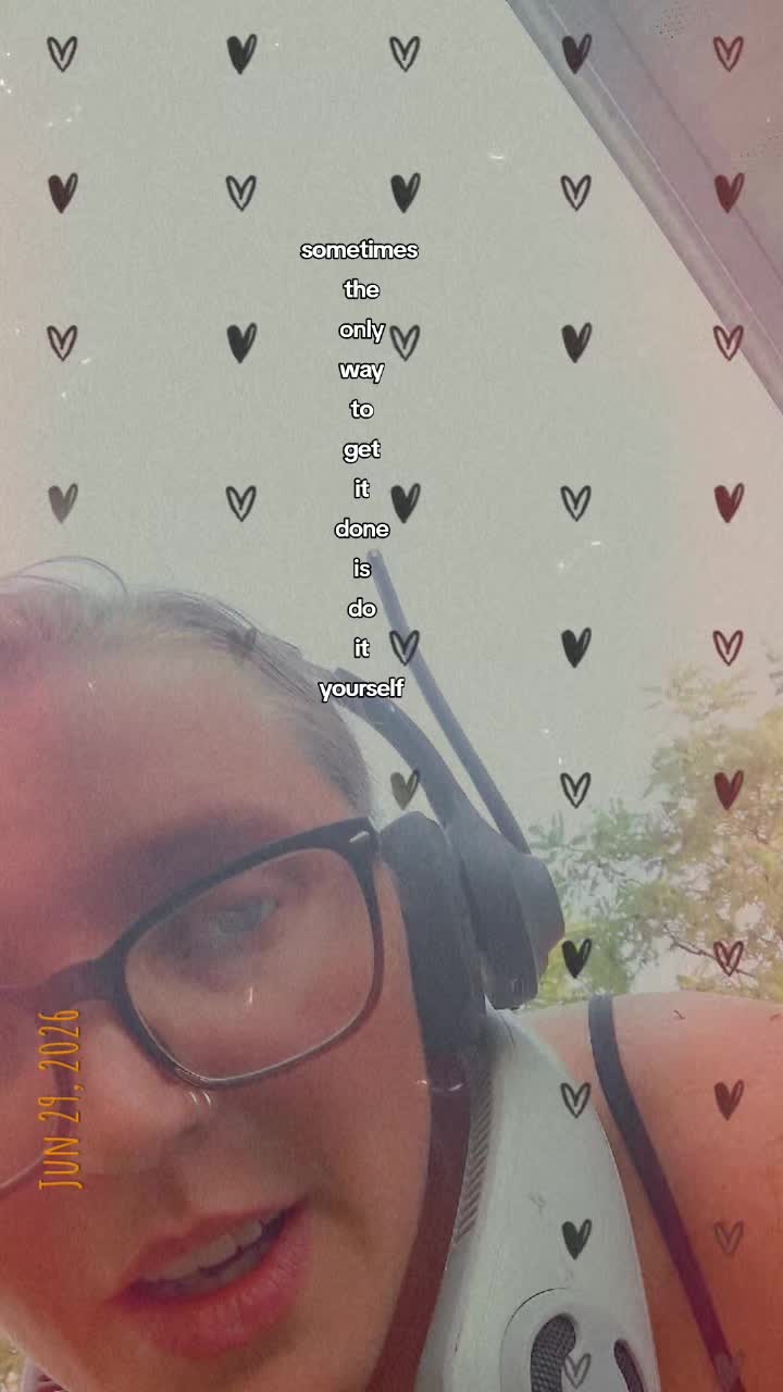 @🩷 J 💙