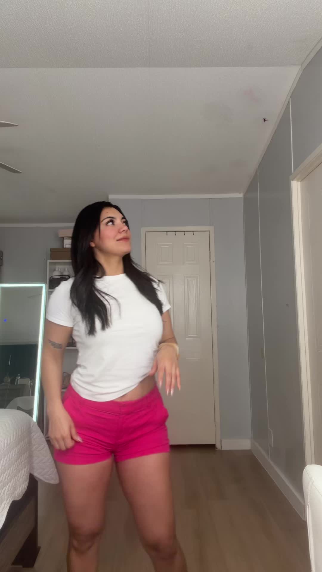 @Erika Guevara