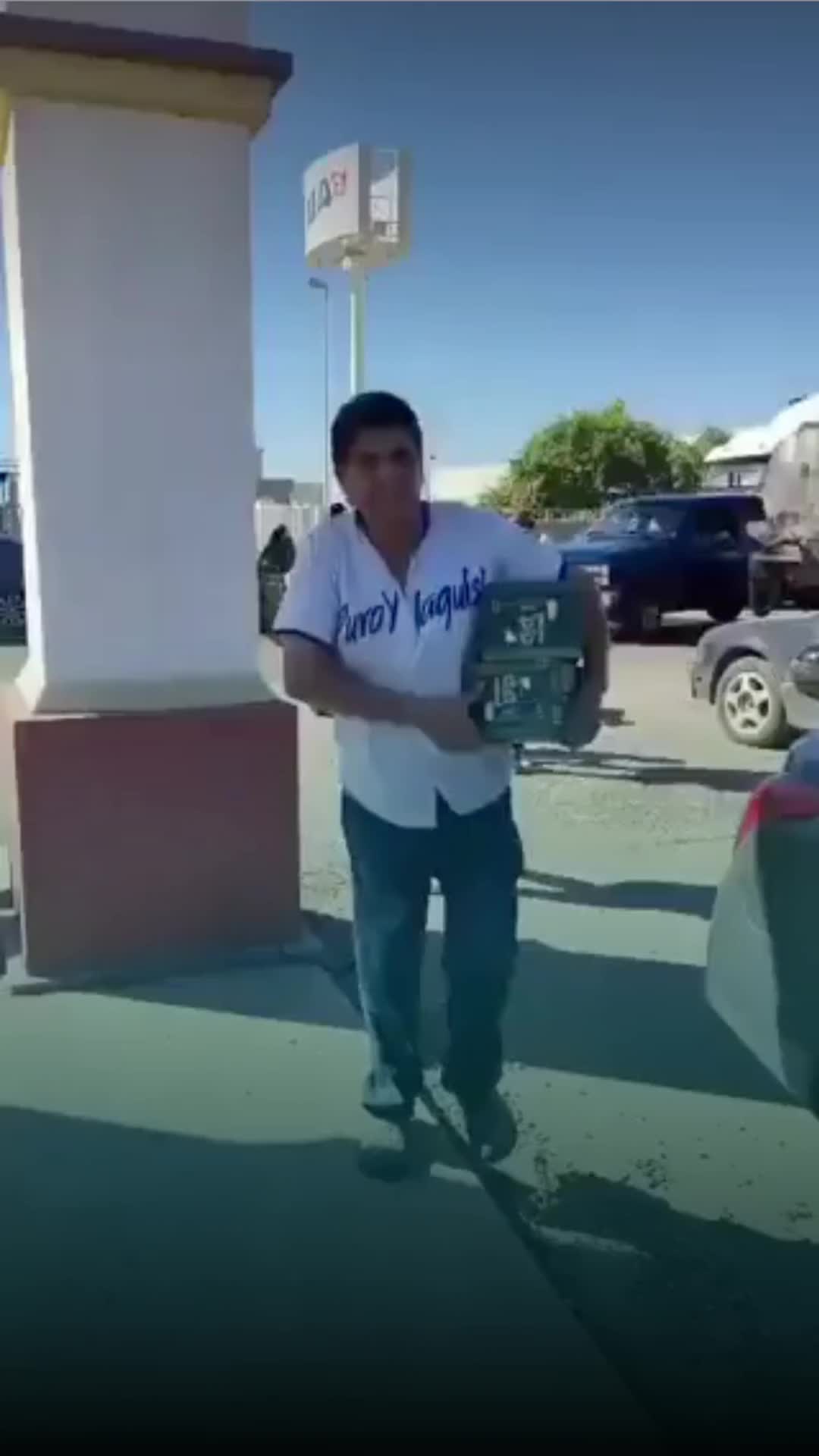 @Entre líneas