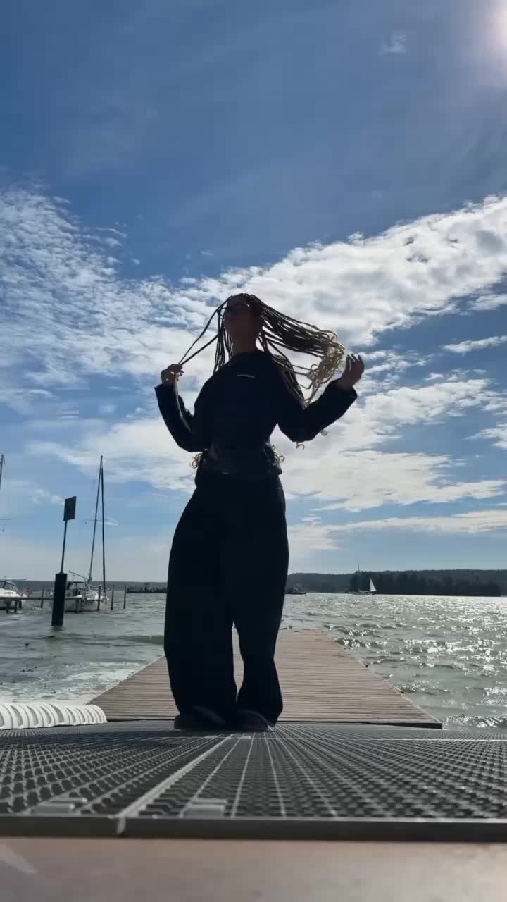 @ 🐦