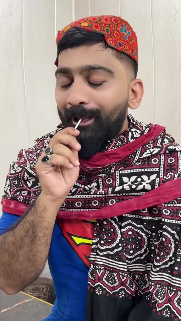 @Husnii_bawa1991