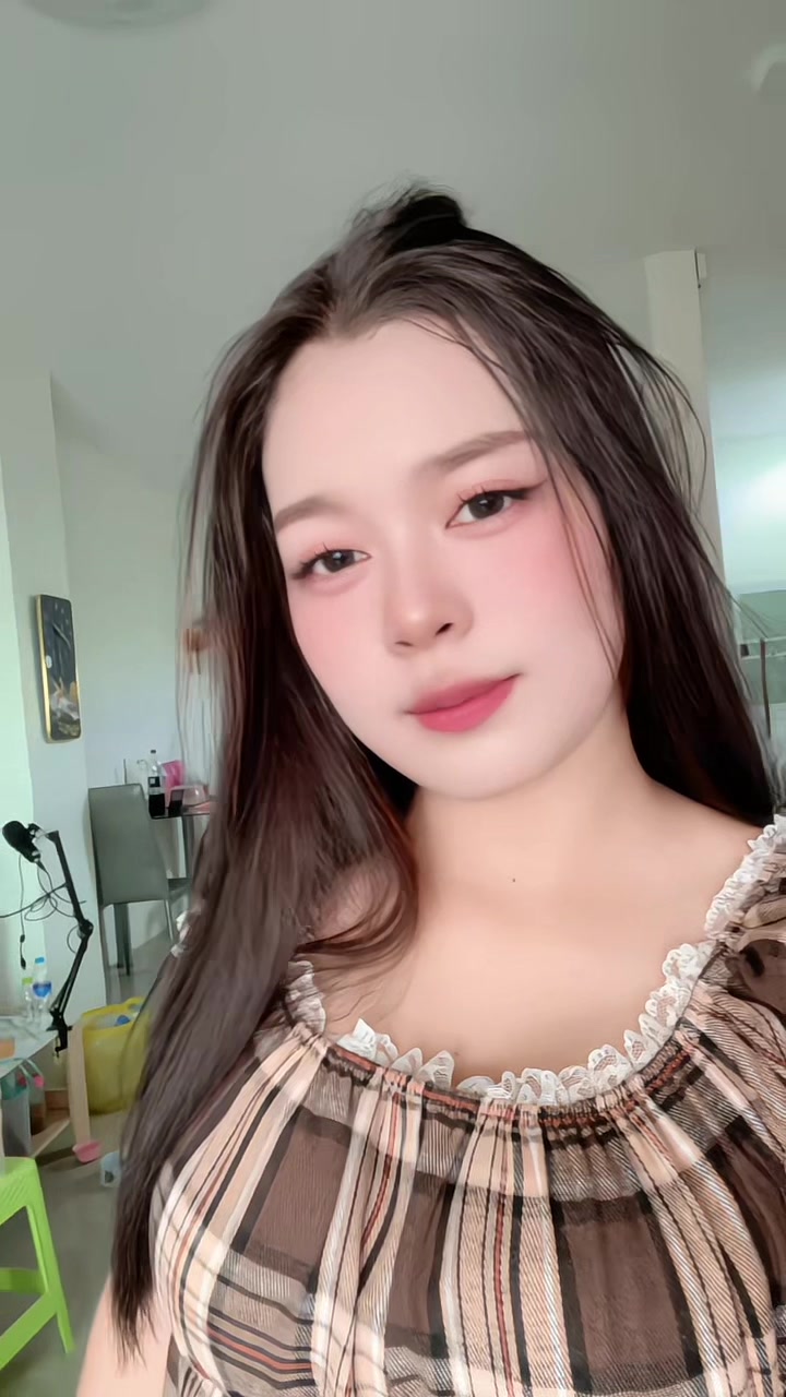 @ไอ้โมมมมมม🌻🍂