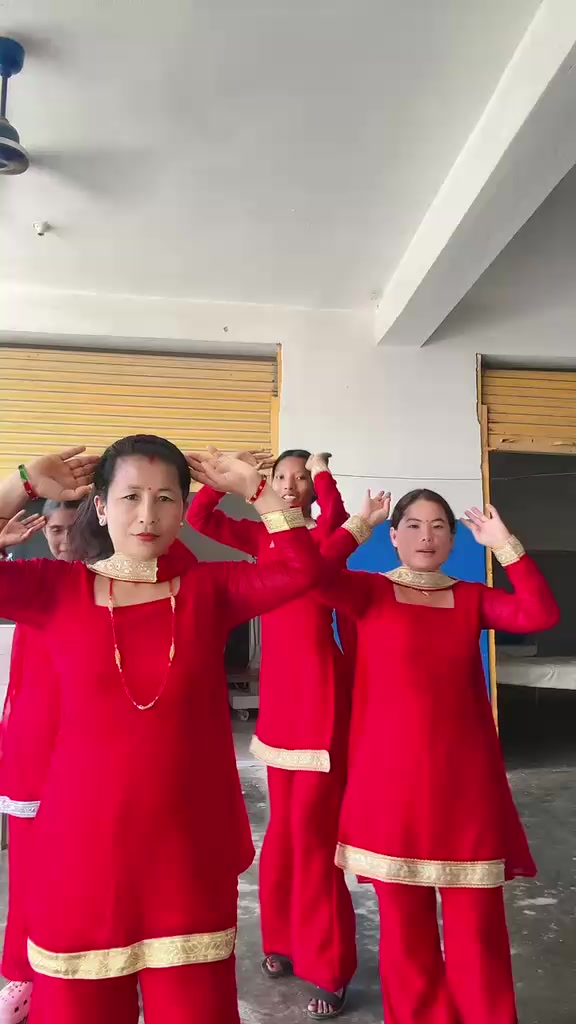 @सविना श्रेष्ठ