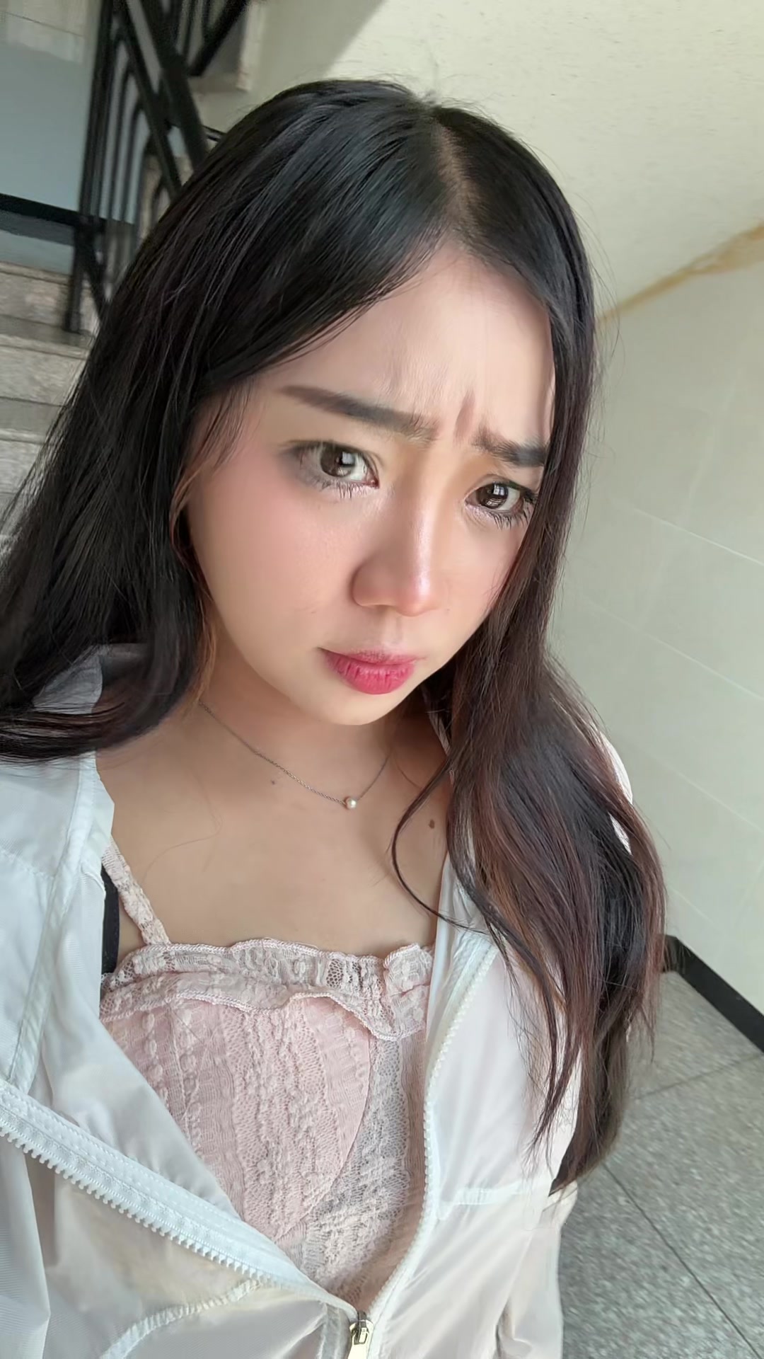@mellybahnie