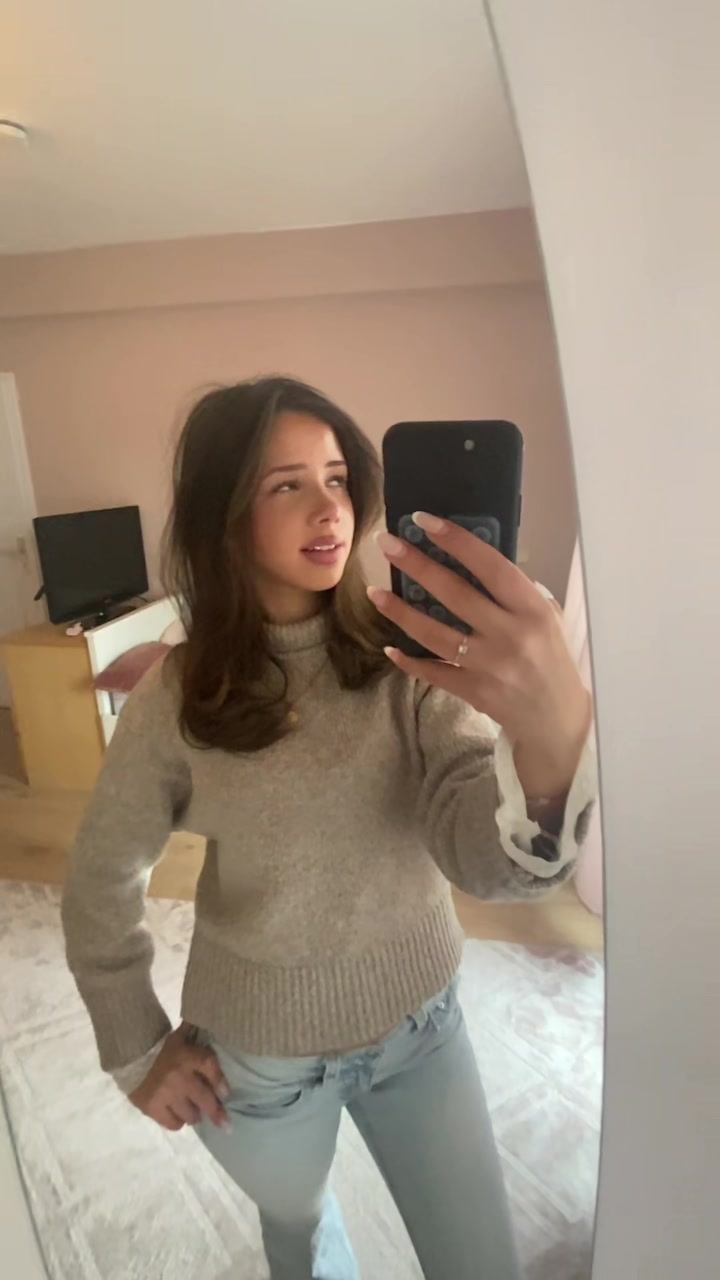 @celina_.jng