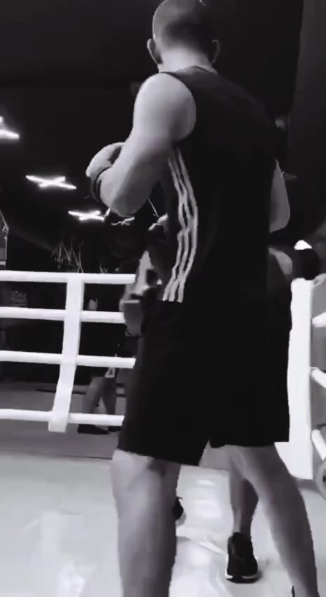 @👹 bald 🥊