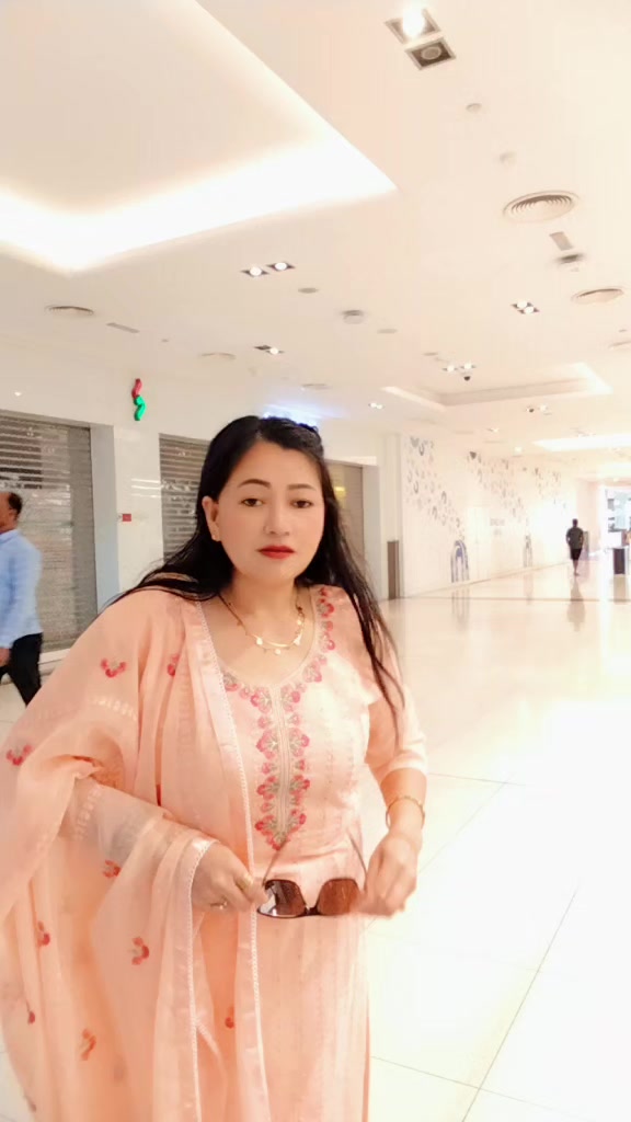 @Anushashahi@pyuthani😊