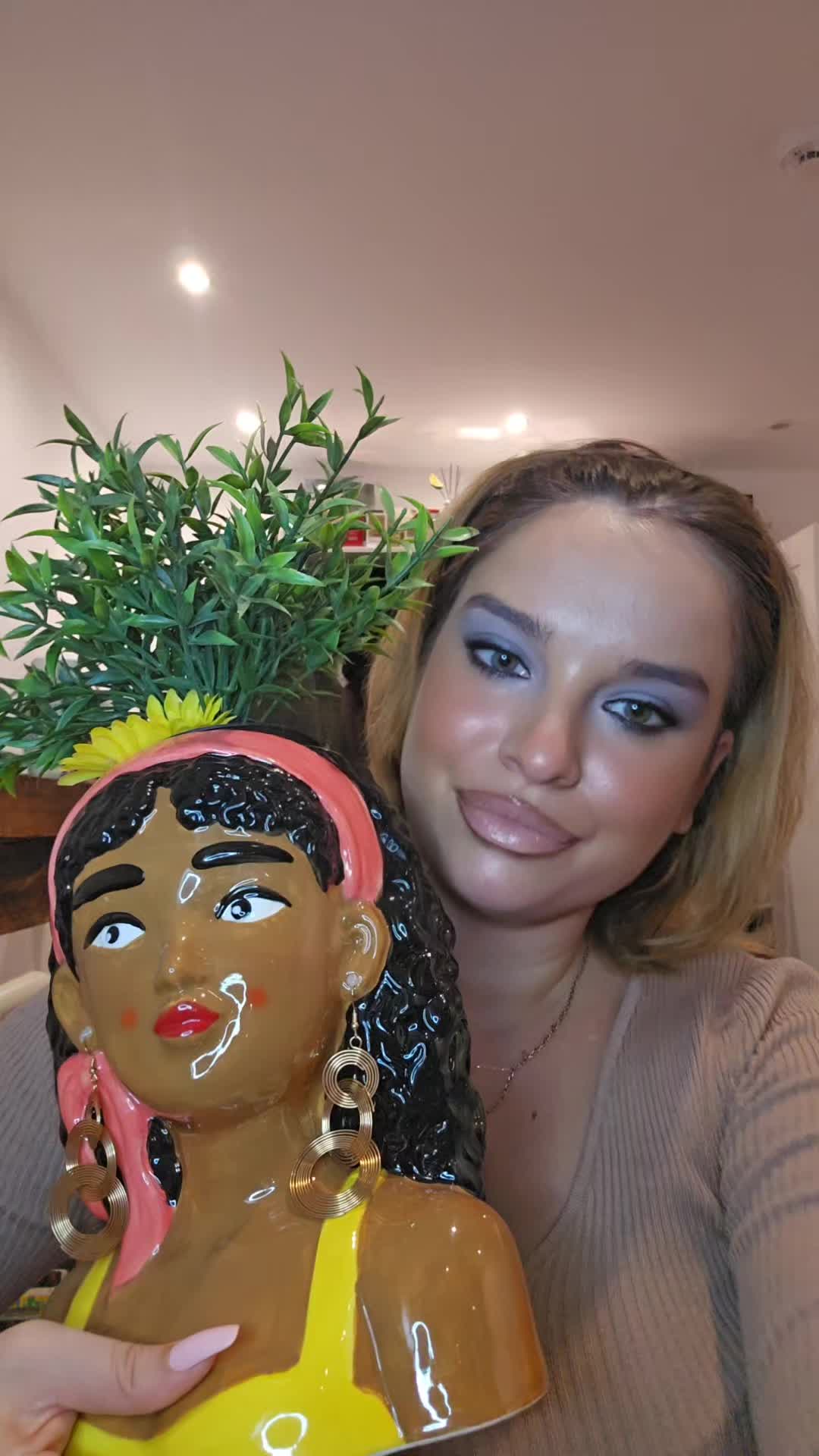@Gia