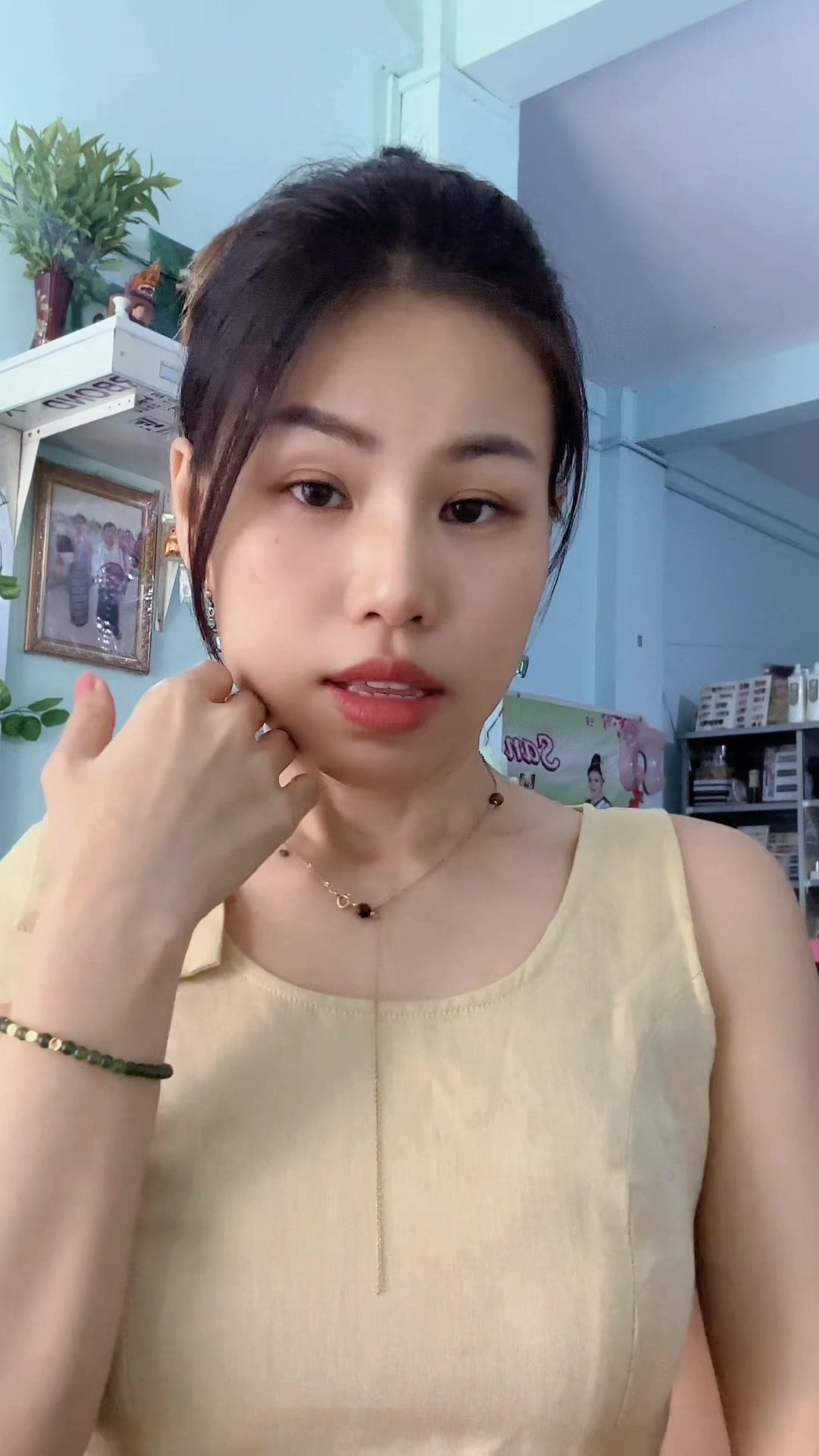 @KhinPOPOHtet