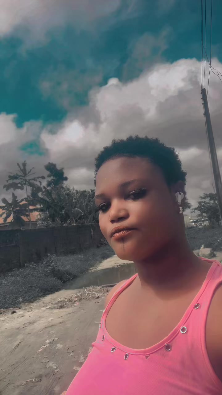 @Anikeade💕💕🥹