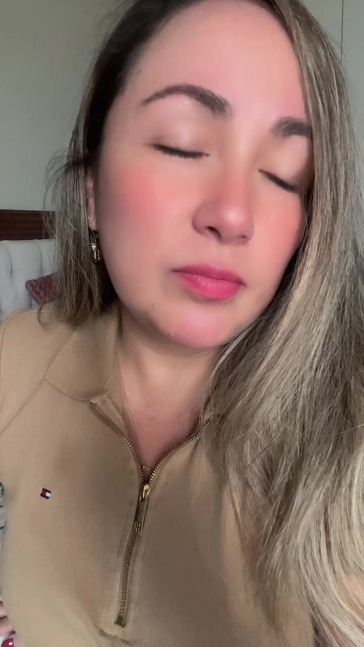 @🦋