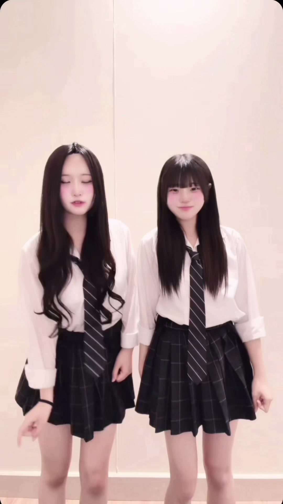 @みりな