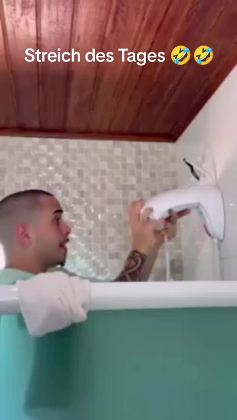 @FotzDeluxe