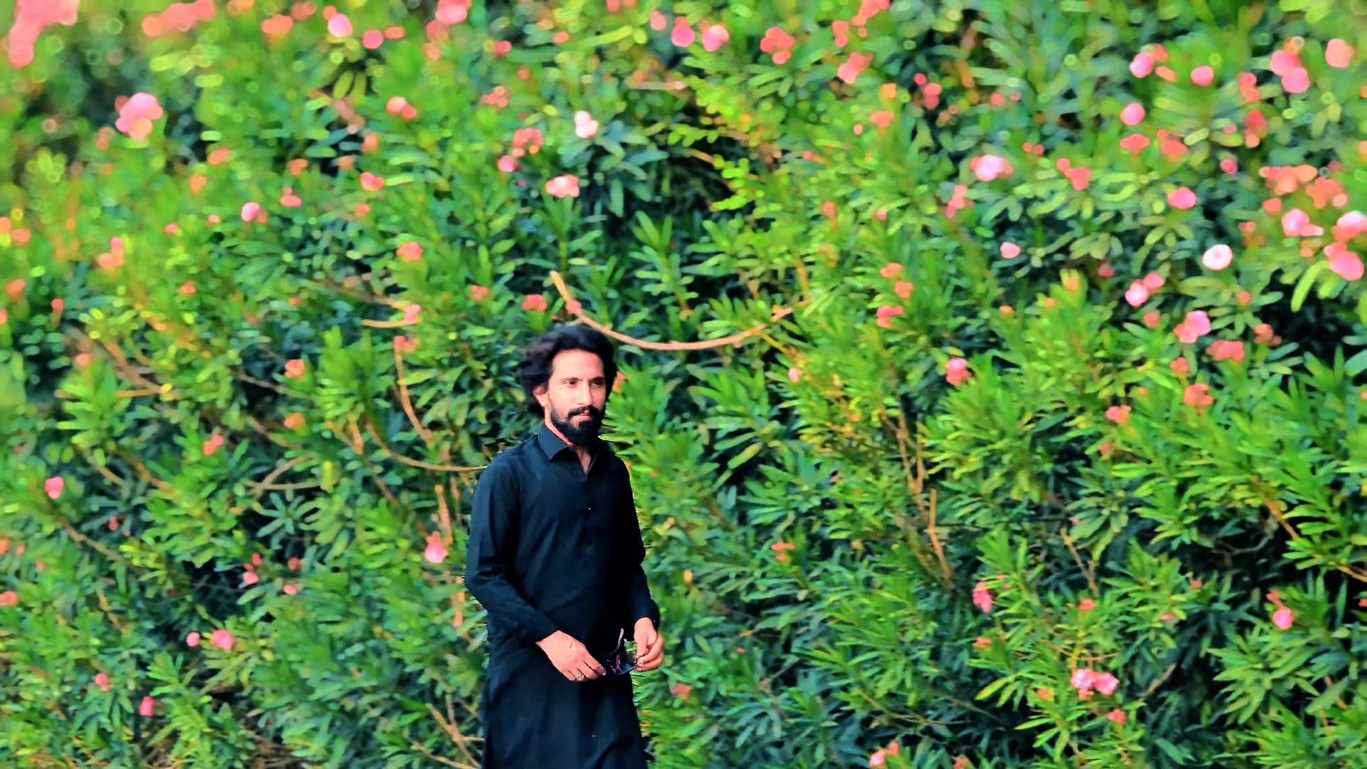 @Meer Khan black lover 🖤