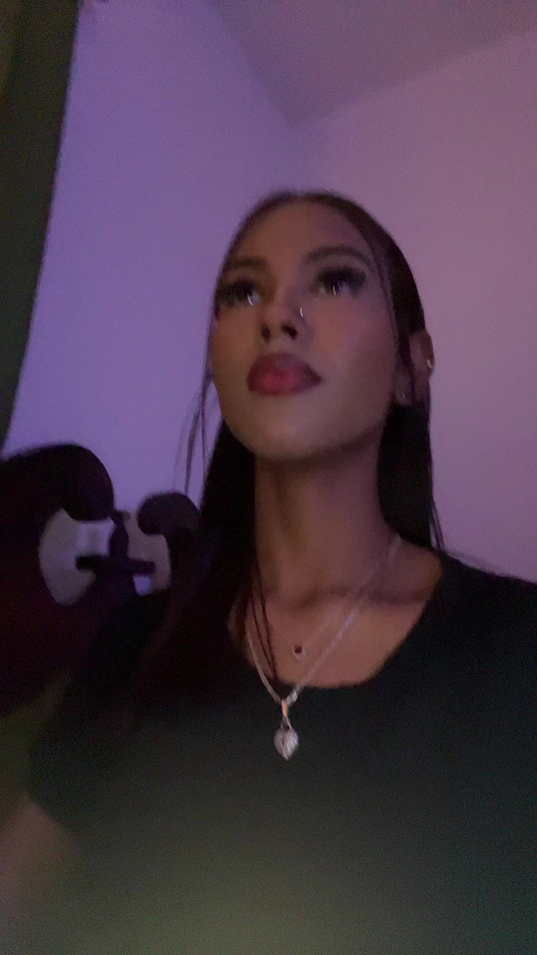 @𝓝𝓪𝓱𝓸𝓵𝔂🕷️