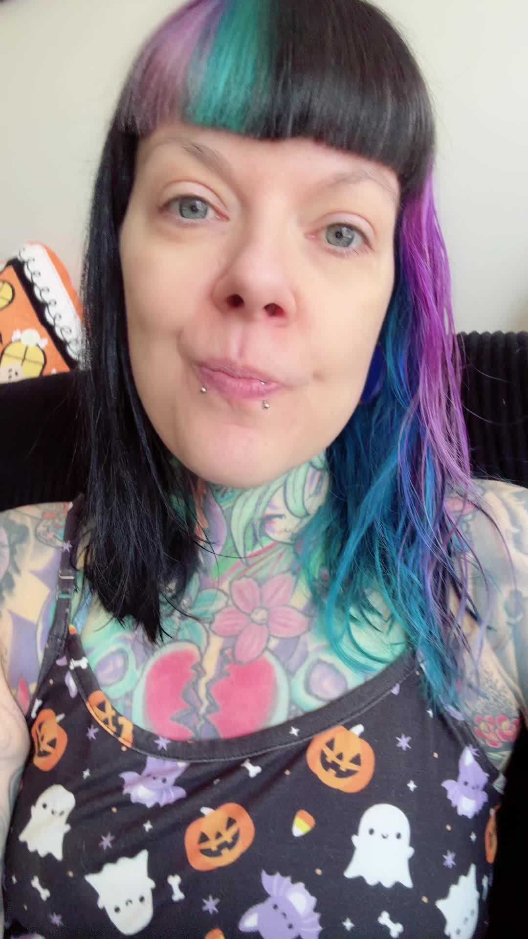 @tattooed_catlady🖤
