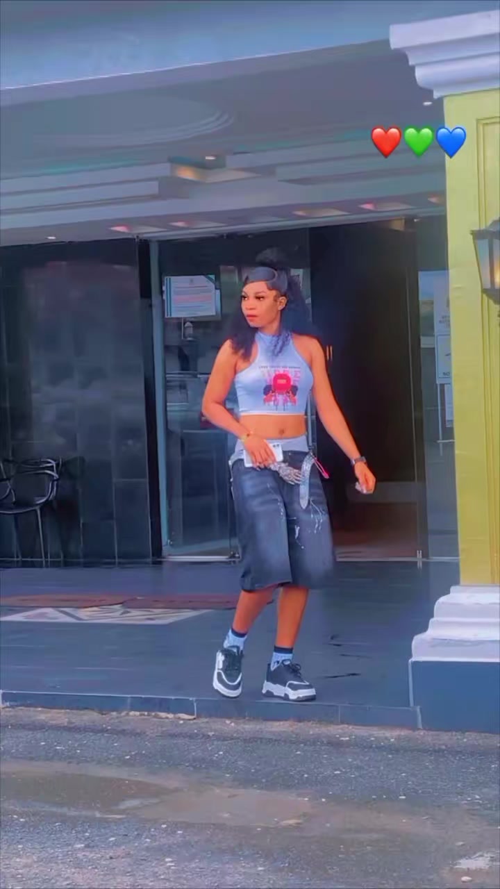 @attractionbabe