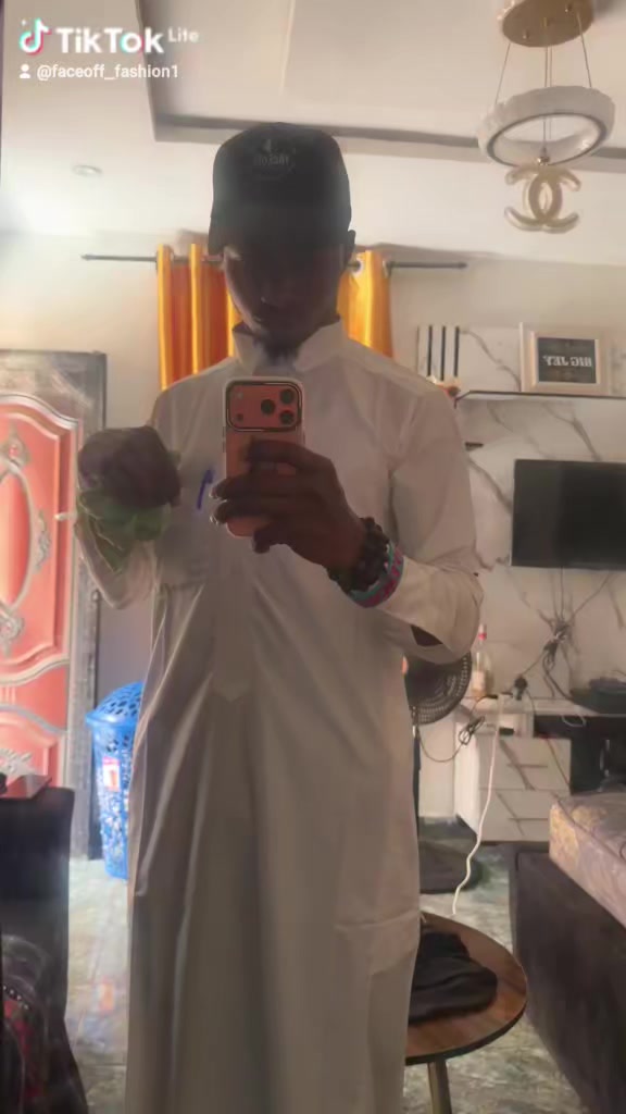 @Omobolarinwa